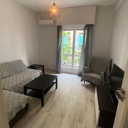 أثينا Lovely Apartment/1Bedroom Next To Metro المظهر الخارجي الصورة